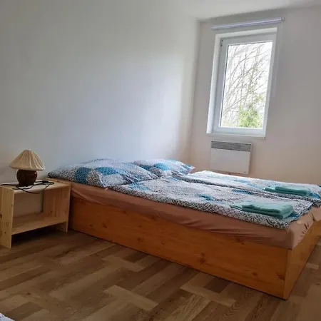 شقة Tesla Smržovka
