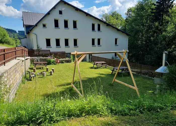 Tesla Lägenhet Smržovka